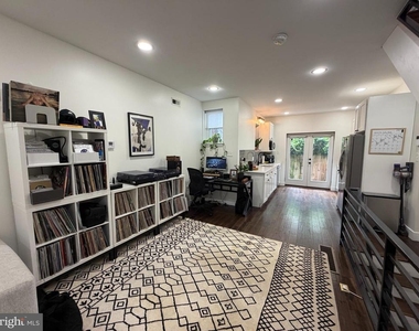 2930 Nicholas Street - Photo Thumbnail 16