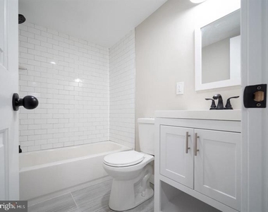 2930 Nicholas Street - Photo Thumbnail 12