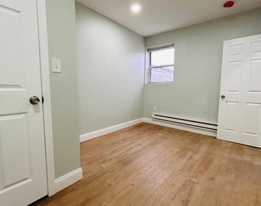 1416 S Broad Street - Photo Thumbnail 10