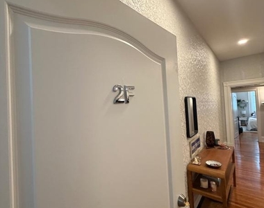 1211 Spruce Street - Photo Thumbnail 7
