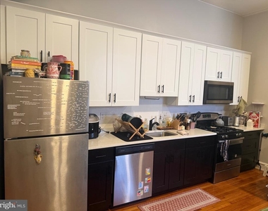 1211 Spruce Street - Photo Thumbnail 1