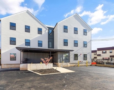 7037 Ridge Avenue - Photo Thumbnail 18