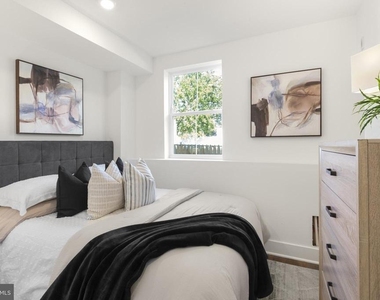 7037 Ridge Avenue - Photo Thumbnail 12
