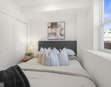 7037 Ridge Avenue - Photo Thumbnail 13