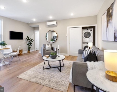 6712 Ridge Avenue - Photo Thumbnail 2