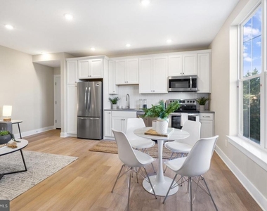 6712 Ridge Avenue - Photo Thumbnail 11