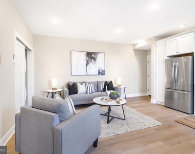 6712 Ridge Avenue - Photo Thumbnail 8