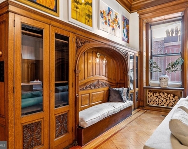 251 S 22nd Street - Photo Thumbnail 13