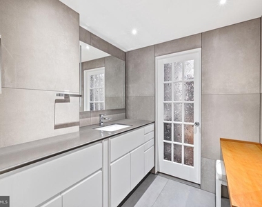 251 S 22nd Street - Photo Thumbnail 30