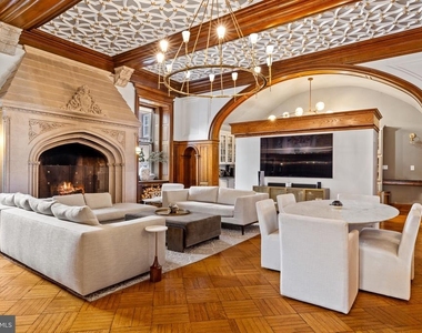251 S 22nd Street - Photo Thumbnail 7