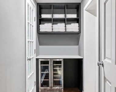 251 S 22nd Street - Photo Thumbnail 29