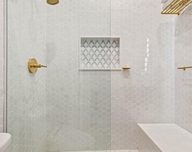 251 S 22nd Street - Photo Thumbnail 17