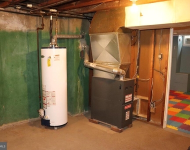 317 W Salaignac Street - Photo Thumbnail 23