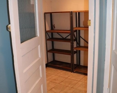 317 W Salaignac Street - Photo Thumbnail 8