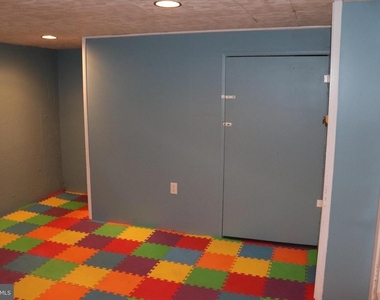 317 W Salaignac Street - Photo Thumbnail 19