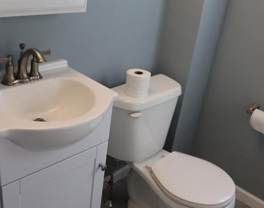 317 W Salaignac Street - Photo Thumbnail 17