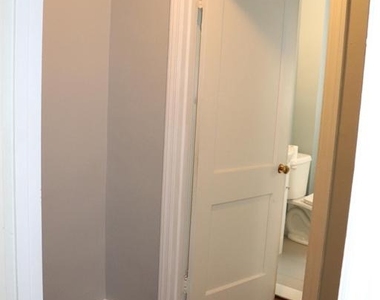 317 W Salaignac Street - Photo Thumbnail 13