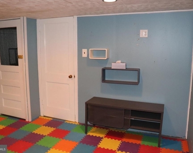 317 W Salaignac Street - Photo Thumbnail 18