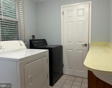478 Martin Street - Photo Thumbnail 5