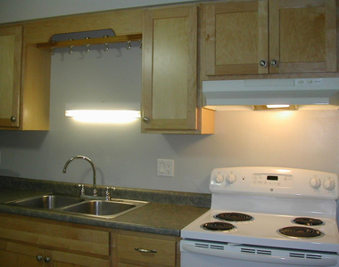 245 Brookridge Court - Photo Thumbnail 2