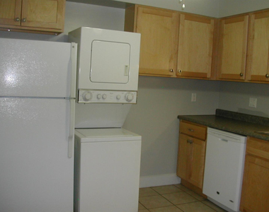 245 Brookridge Court - Photo Thumbnail 8