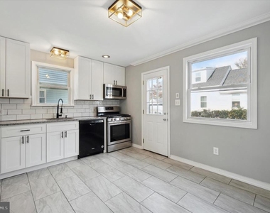 725 Mt Vernon Avenue - Photo Thumbnail 2