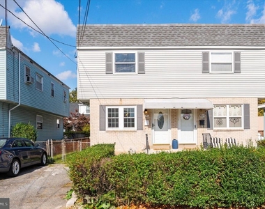 725 Mt Vernon Avenue - Photo Thumbnail 15