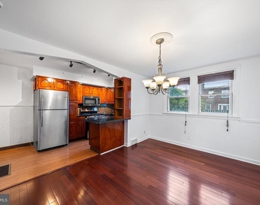 3858 Berkley Avenue - Photo Thumbnail 8