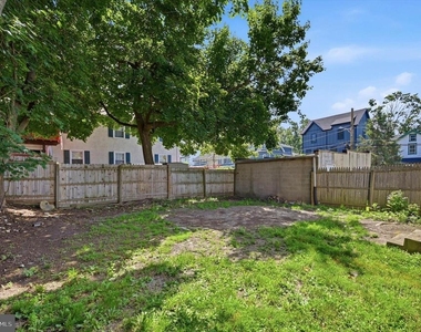 729 E Haverford Road - Photo Thumbnail 7