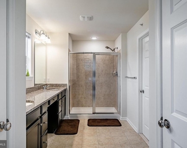 733 Sun Valley Court - Photo Thumbnail 24