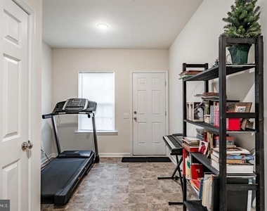733 Sun Valley Court - Photo Thumbnail 35