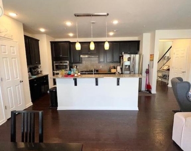 733 Sun Valley Court - Photo Thumbnail 12