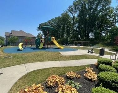733 Sun Valley Court - Photo Thumbnail 38