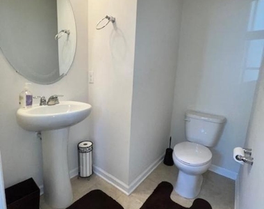 733 Sun Valley Court - Photo Thumbnail 6