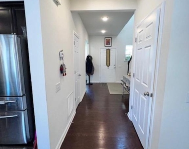 733 Sun Valley Court - Photo Thumbnail 8
