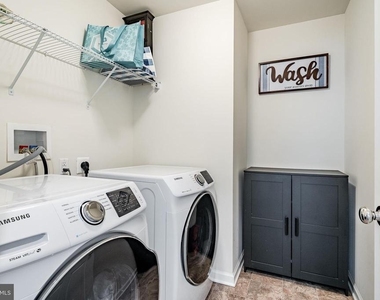 733 Sun Valley Court - Photo Thumbnail 21