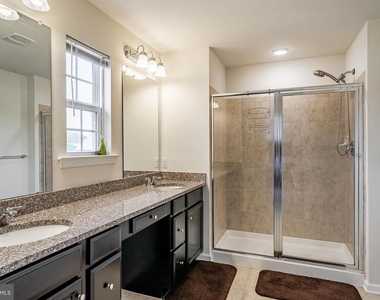 733 Sun Valley Court - Photo Thumbnail 25