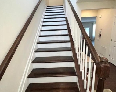 733 Sun Valley Court - Photo Thumbnail 20