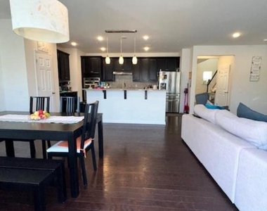 733 Sun Valley Court - Photo Thumbnail 15