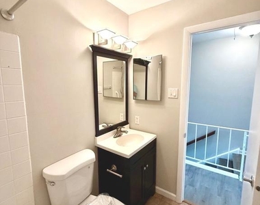 297 Summit House - Photo Thumbnail 18