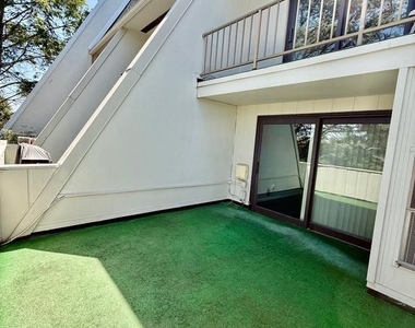 297 Summit House - Photo Thumbnail 4