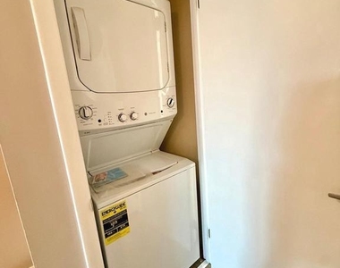 297 Summit House - Photo Thumbnail 27