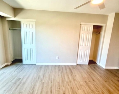 297 Summit House - Photo Thumbnail 21