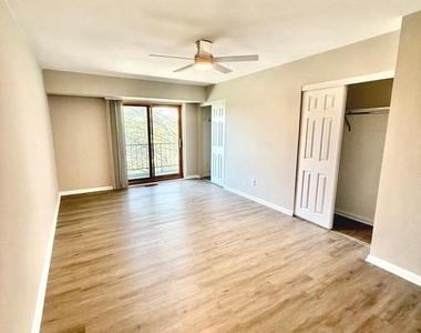 297 Summit House - Photo Thumbnail 20