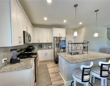 148 Old Montague Way - Photo Thumbnail 11
