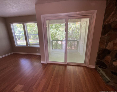1025 Wood Creek Drive - Photo Thumbnail 16