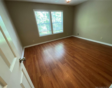 1025 Wood Creek Drive - Photo Thumbnail 11
