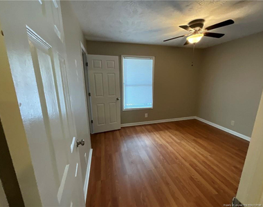1025 Wood Creek Drive - Photo Thumbnail 8