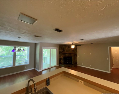 1025 Wood Creek Drive - Photo Thumbnail 4
