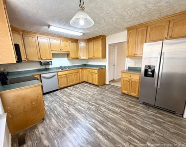 6808 Jacobs Creek Circle - Photo Thumbnail 7